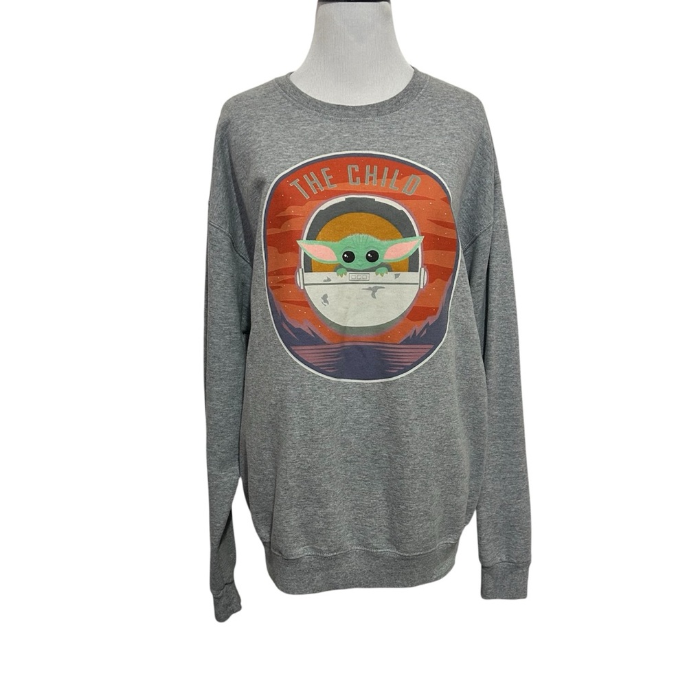 Disney large Star Wars mandalorian crewneck sweatshirt